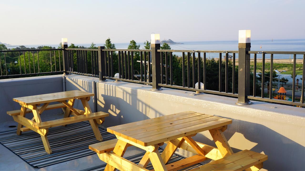 Blue Door Hostel Guesthouse Sokcho Exterior foto