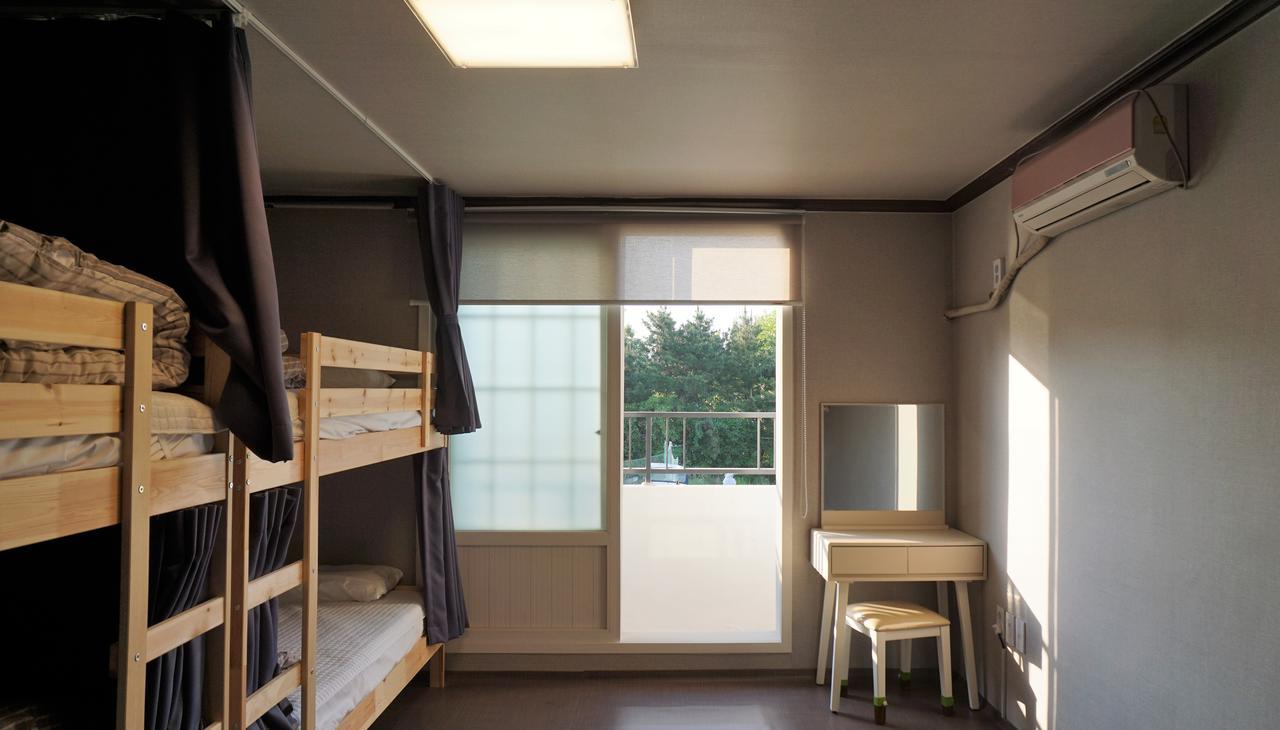 Blue Door Hostel Guesthouse Sokcho Exterior foto
